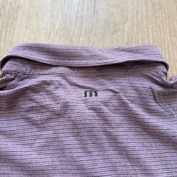 Travis Mathew Polo Shirt Mens XL Short Sleeve Performance Black/Red Striped - Picture 5 of 5